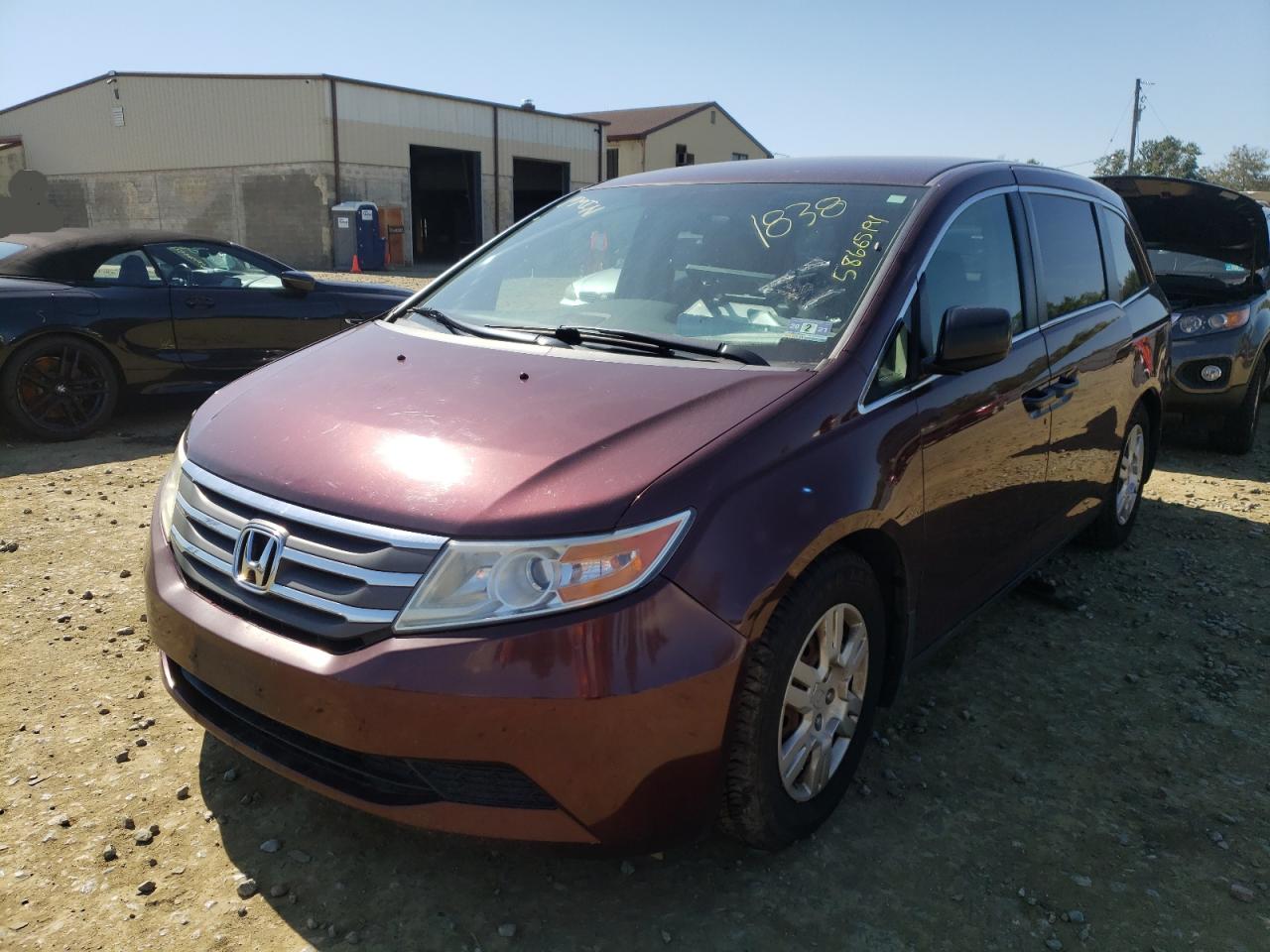 Photo 2 from auction – 2012 HONDA ODYSSEY LX with VIN 5FNRL5H22CB101838