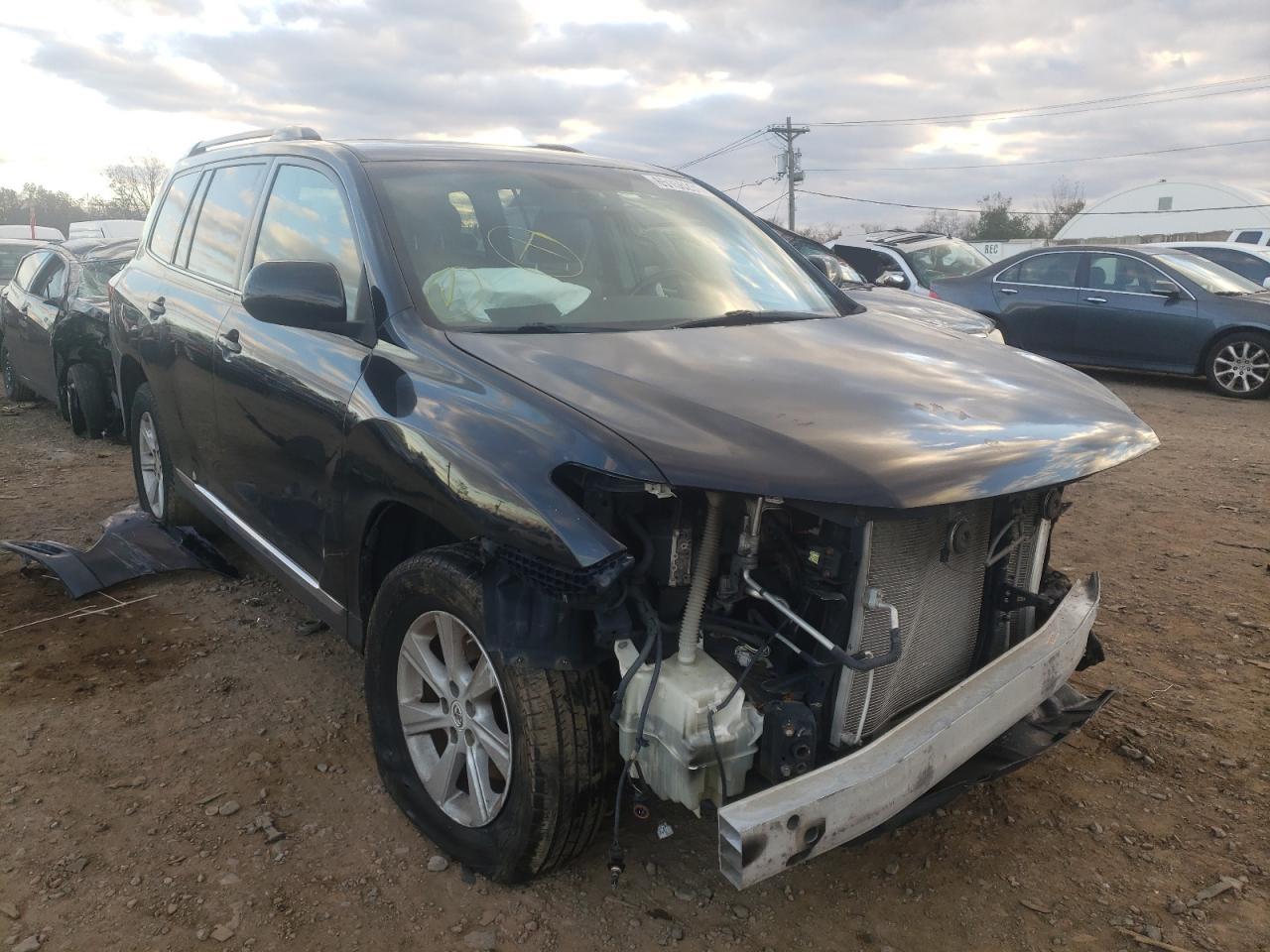 TOYOTA HIGHLANDER 2013 with VIN 5TDBK3EH2DS209262 - Photo from auction