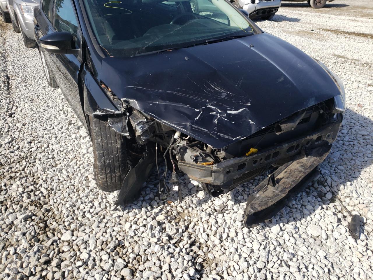 Photo 9 from auction – 2016 FORD FOCUS SE with VIN 1FADP3F26GL279461