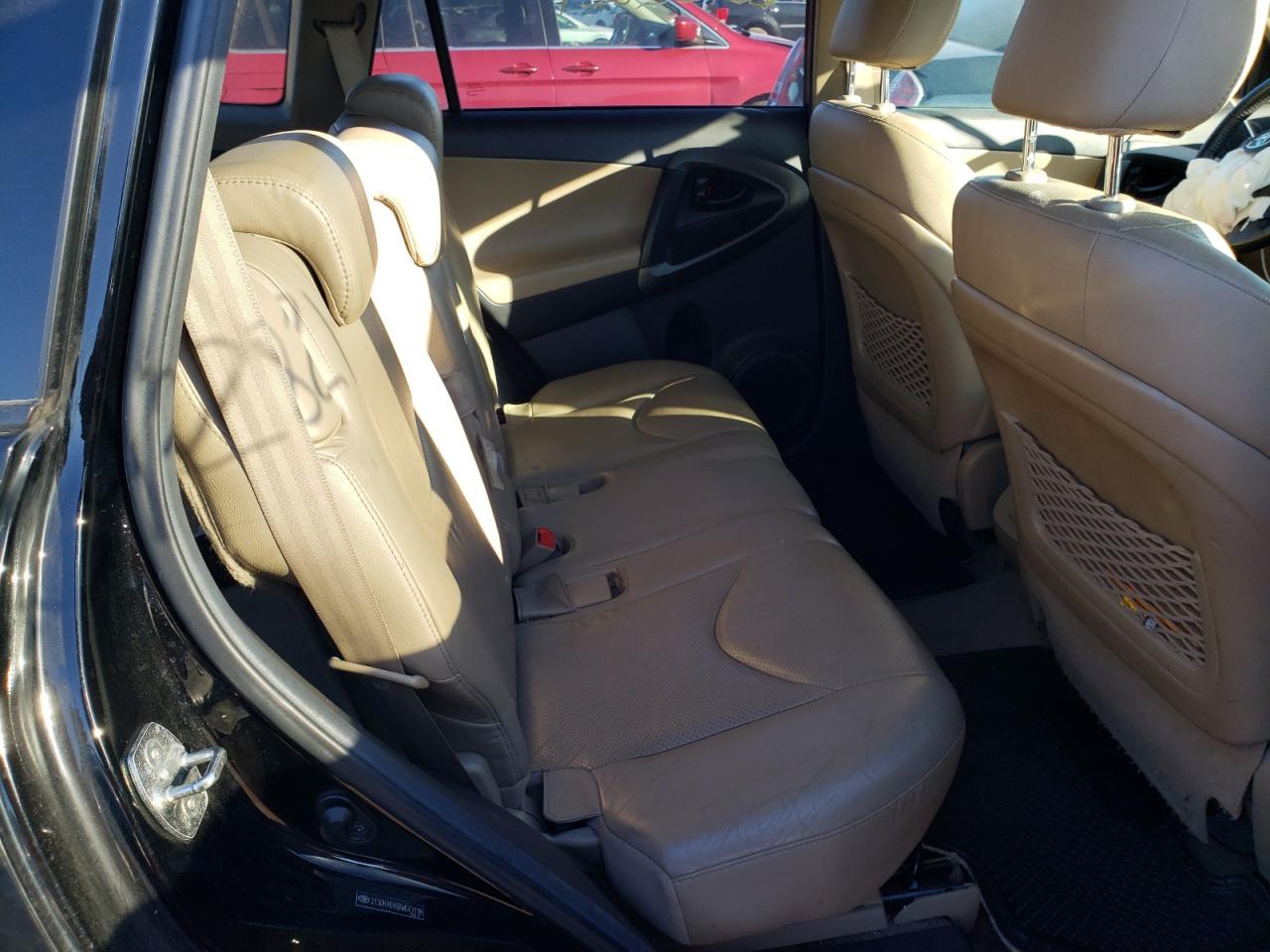 Photo 6 from auction – 2011 TOYOTA RAV4 LIMIT with VIN 2T3DK4DV6BW043118