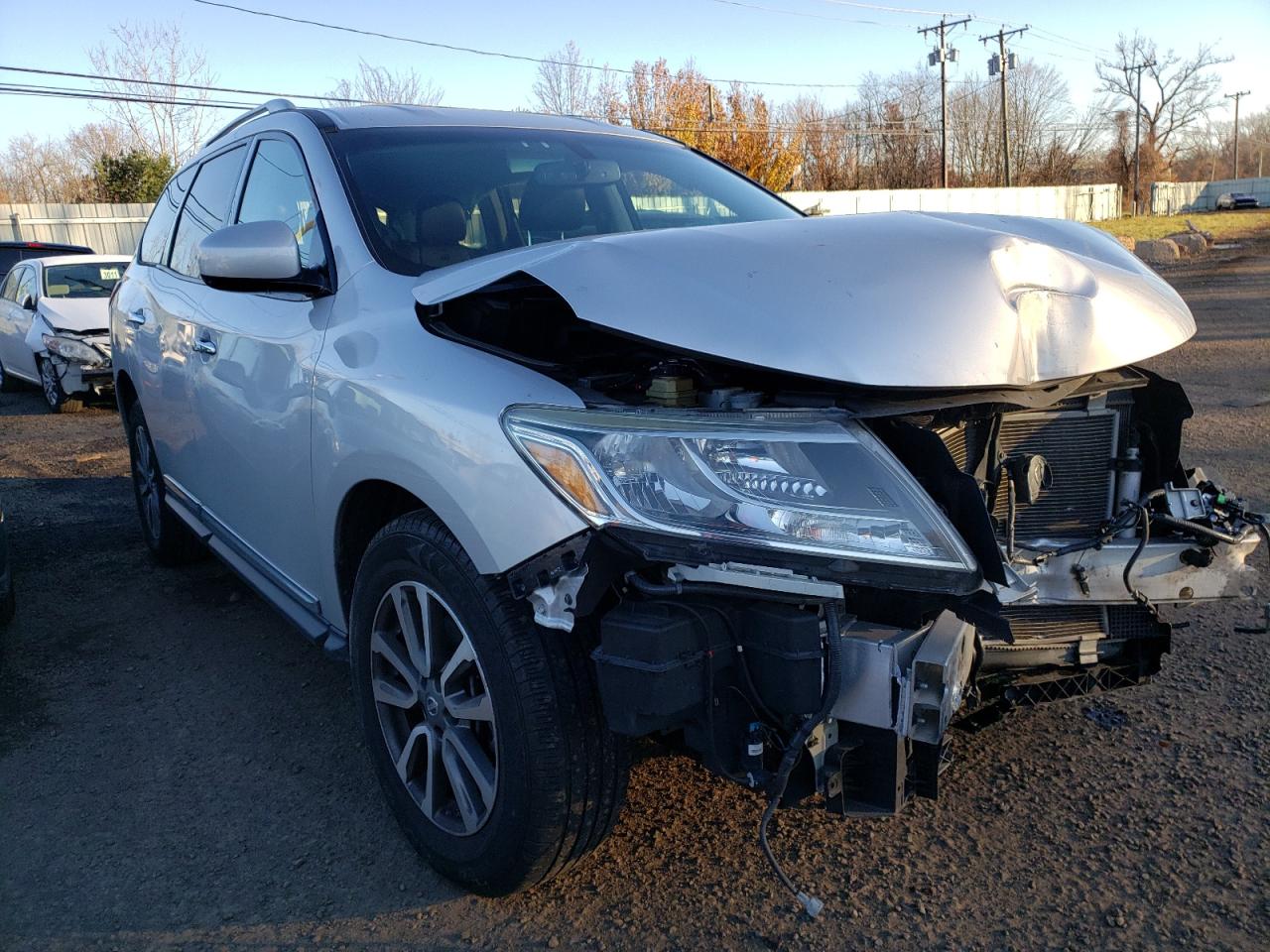 NISSAN PATHFINDER 2013 with VIN 5N1AR2MM8DC662363 - Photo from auction