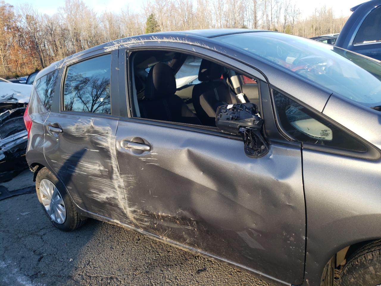 Photo 9 from auction – 2016 NISSAN VERSA NOTE with VIN 3N1CE2CP2GL401570