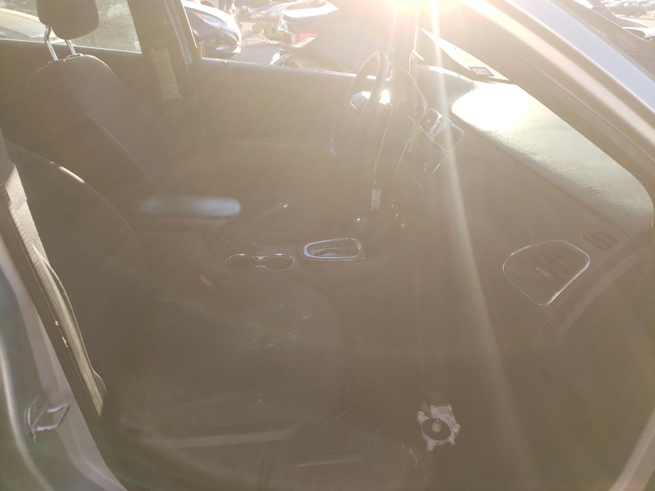 Photo 5 from auction – 2012 CHRYSLER 200 LX with VIN 1C3CCBAB6CN222487