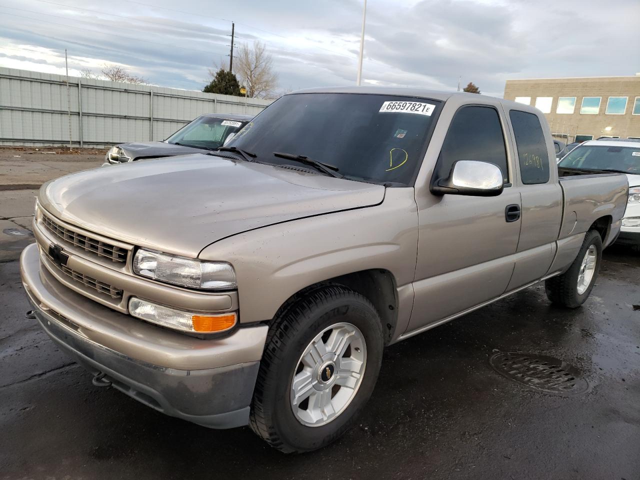 Photo 2 from auction – 2002 CHEVROLET SILVERADO with VIN 1GCEC19T82Z231467