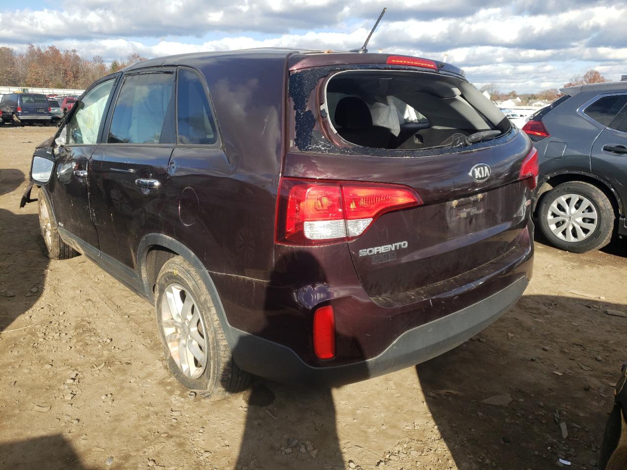 Photo 3 from auction – 2014 KIA SORENTO LX with VIN 5XYKTCA63EG459755