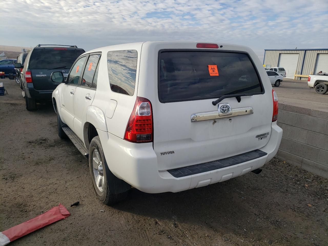Photo 3 from auction – 2007 TOYOTA 4RUNNER SR with VIN JTEBU14RX70120650
