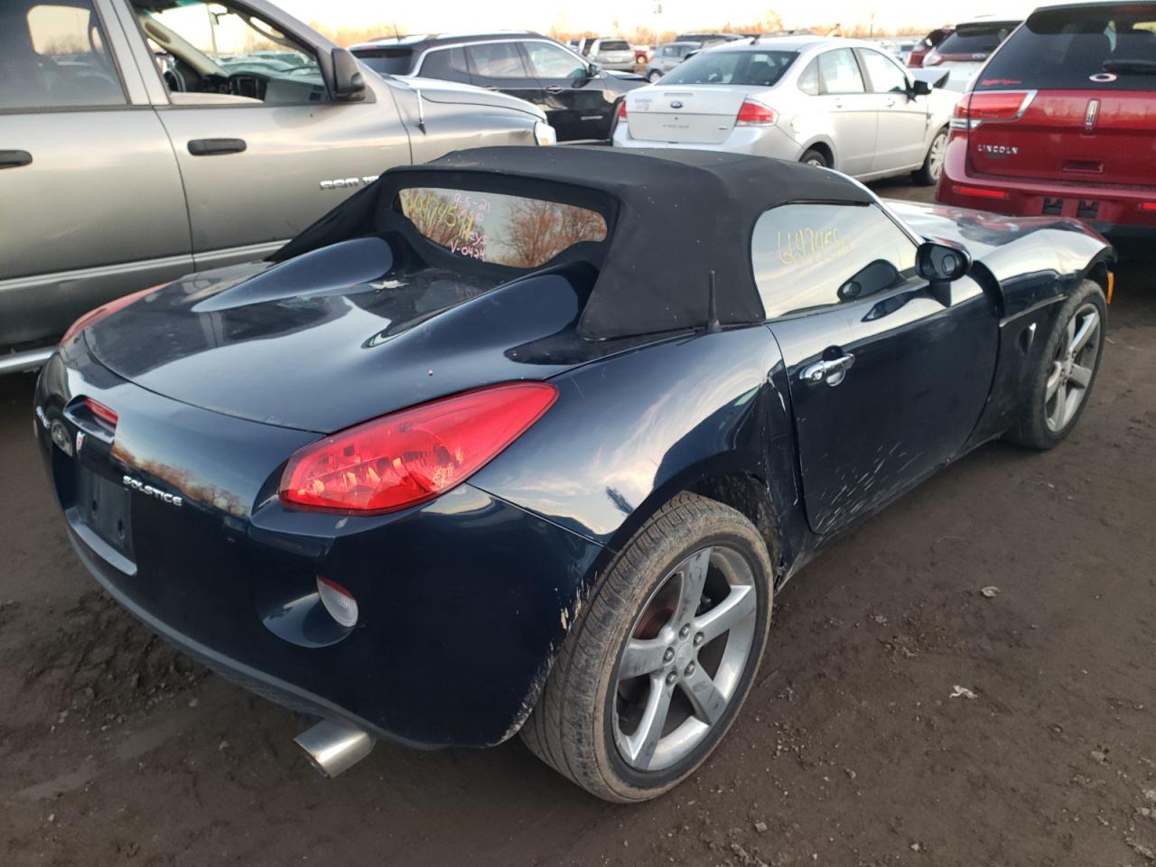 Foto 4 de la subasta – 2006 PONTIAC SOLSTICE con VIN 1G2MB33B76Y110424