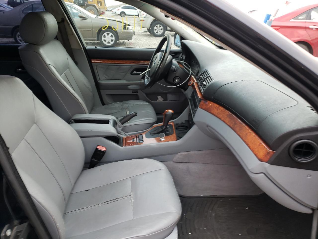 Photo 5 from auction – 2000 BMW 528 I AUTO with VIN WBADM6341YGU20647