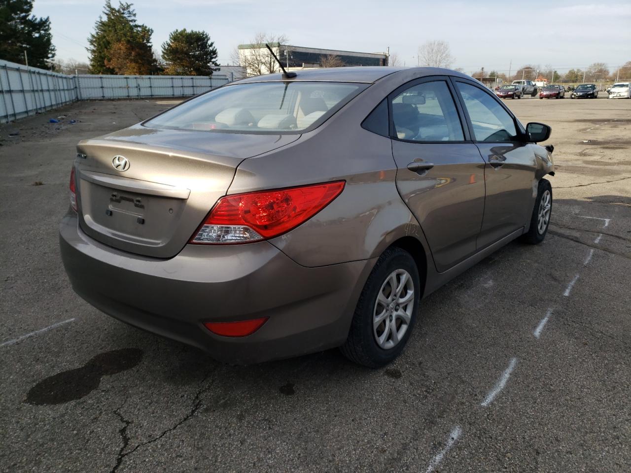 Photo 4 from auction – 2014 HYUNDAI ACCENT GLS with VIN KMHCT4AE7EU635010