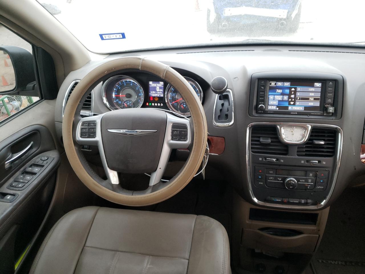 Photo 9 from auction – 2013 CHRYSLER TOWN & COU with VIN 2C4RC1BG9DR713411