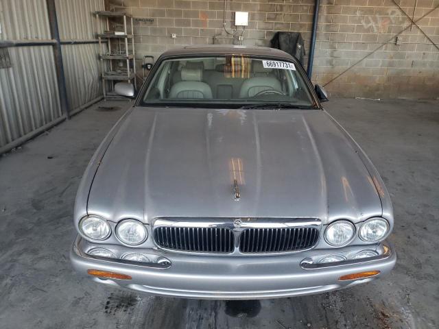 Photo 7 from auction – 2000 JAGUAR XJ8 with VIN SAJDA14C9YLF04358
