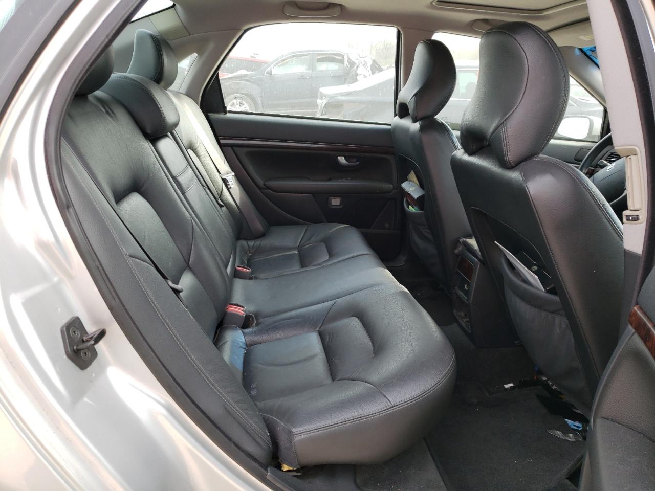 Photo 6 from auction – 2004 VOLVO S80 2.5T with VIN YV1TH59HX41372936