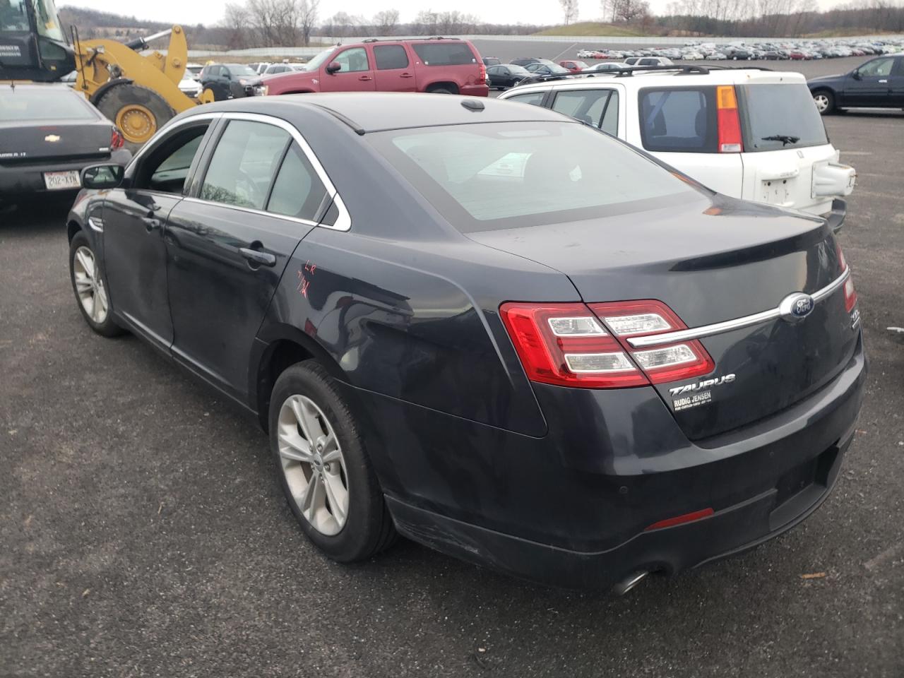 Photo 3 from auction – 2017 FORD TAURUS SEL with VIN 1FAHP2E89HG127637