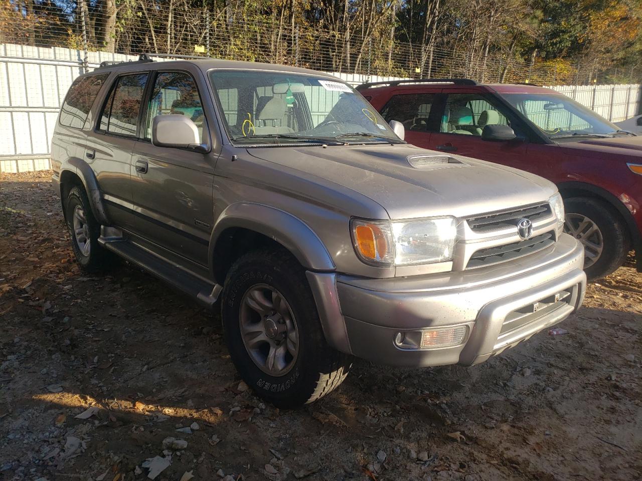 TOYOTA 4RUNNER SR 2002 with VIN JT3GN86R720244143 - Photo from auction