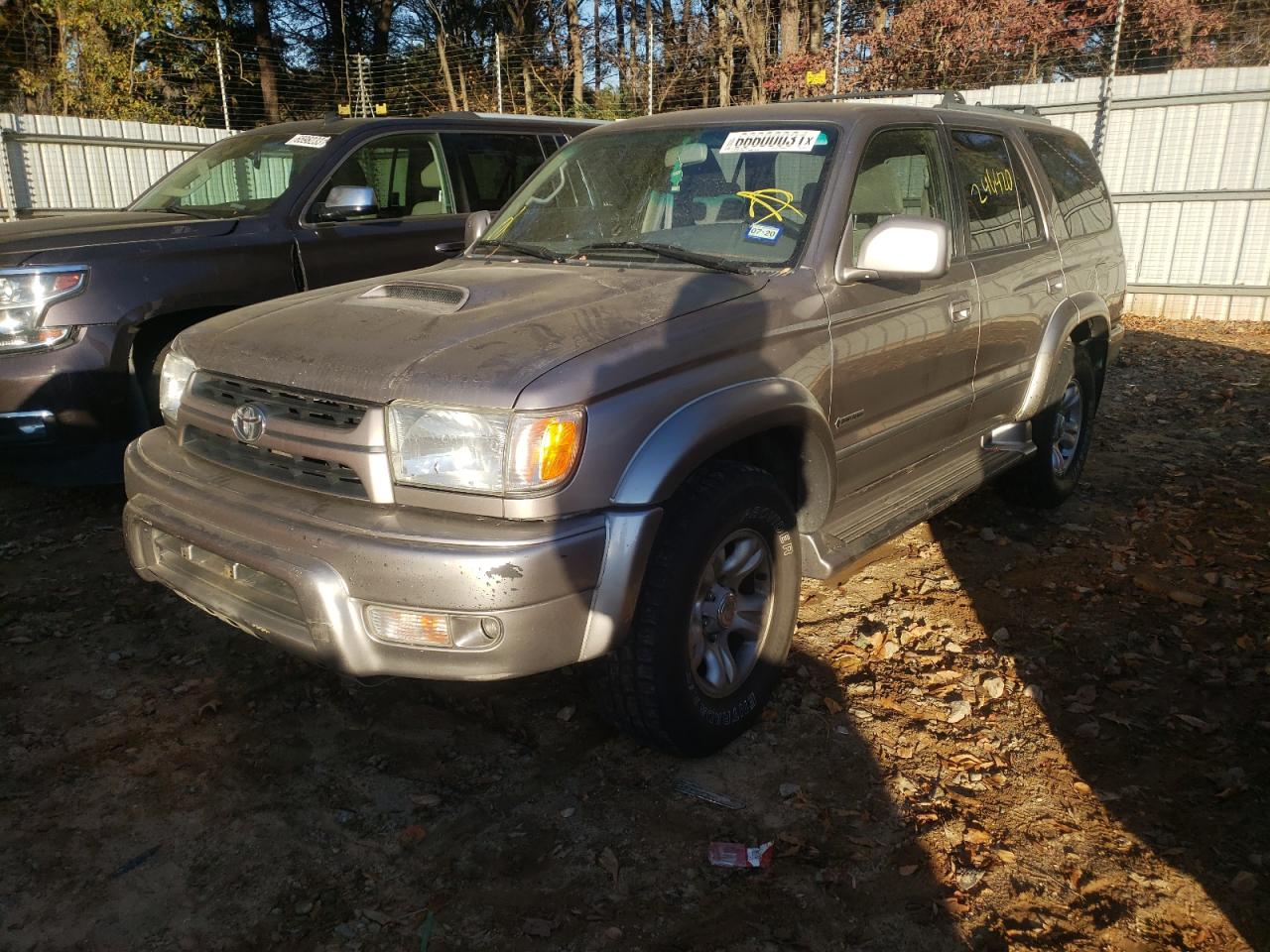 Photo 2 from auction – 2002 TOYOTA 4RUNNER SR with VIN JT3GN86R720244143
