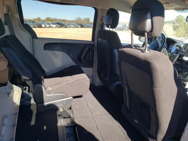 Photo 6 from auction – 2014 CHRYSLER TOWN & COU with VIN 2C4RC1BG9ER257136