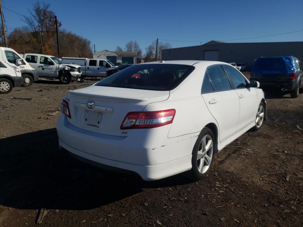 Photo 4 from auction – 2011 TOYOTA CAMRY BASE with VIN 4T1BF3EK2BU756603