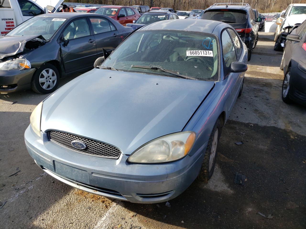 Photo 2 from auction – 2005 FORD TAURUS SE with VIN 1FAFP53U35A113689