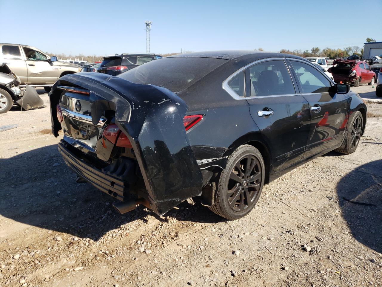 Photo 4 from auction – 2017 NISSAN ALTIMA 2.5 with VIN 1N4AL3AP3HC169759