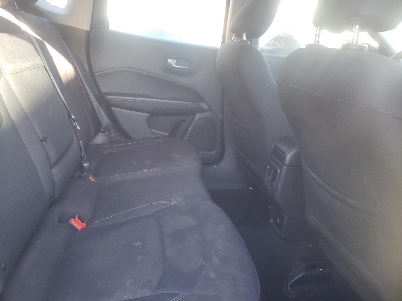 Photo 6 from auction – 2018 JEEP COMPASS SP with VIN 3C4NJCAB2JT226291