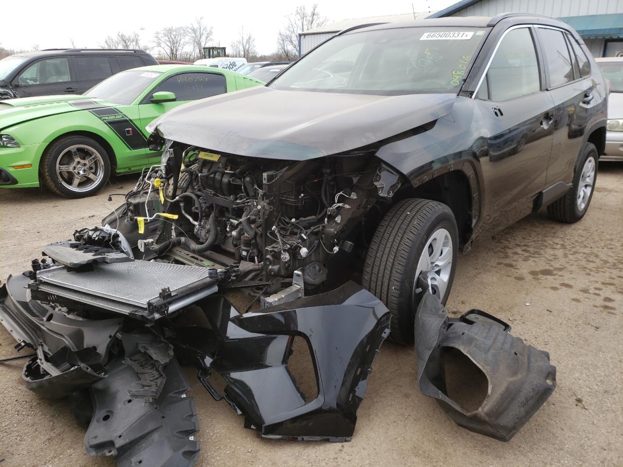 Photo 2 from auction – 2020 TOYOTA RAV4 LE with VIN JTMG1RFV0LD048016