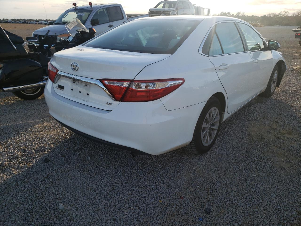 Photo 4 from auction – 2016 TOYOTA CAMRY LE with VIN 4T4BF1FK7GR567851