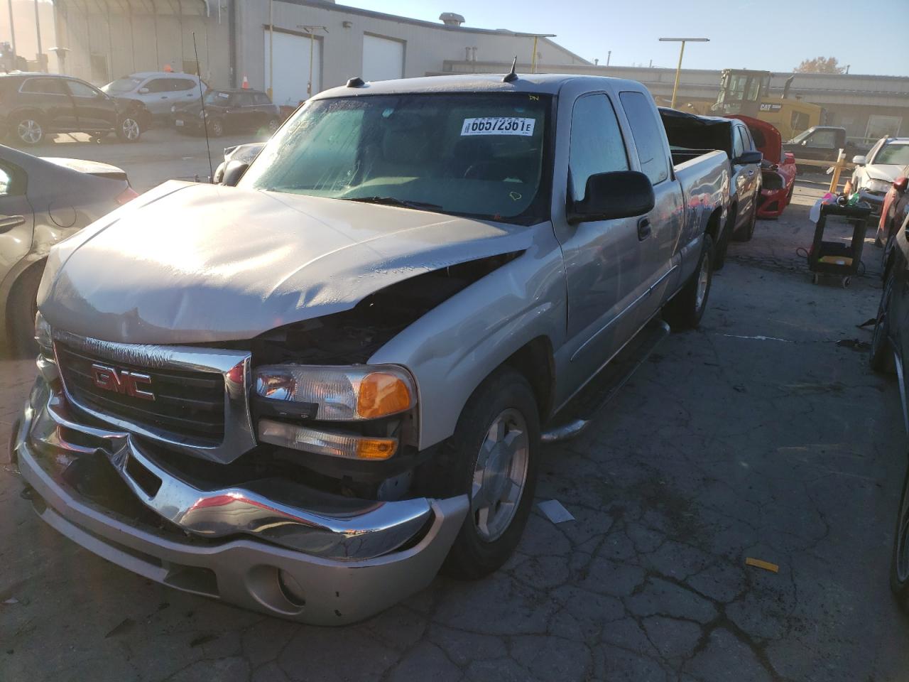 Zdjęcie 2 z aukcji – 2005 GMC NEW SIERRA z VIN 2GTEC19T151359403