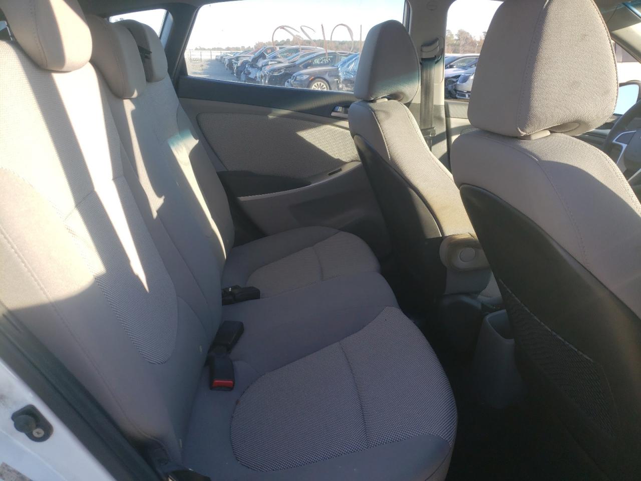 Photo 6 from auction – 2012 HYUNDAI ACCENT GLS with VIN KMHCT5AE7CU030682