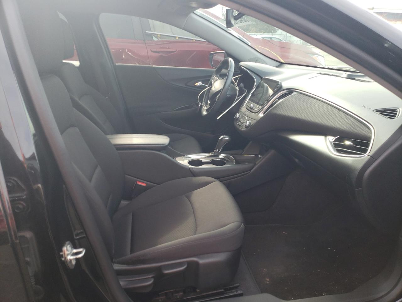 Photo 5 from auction – 2016 CHEVROLET MALIBU LT with VIN 1G1ZE5ST9GF186716