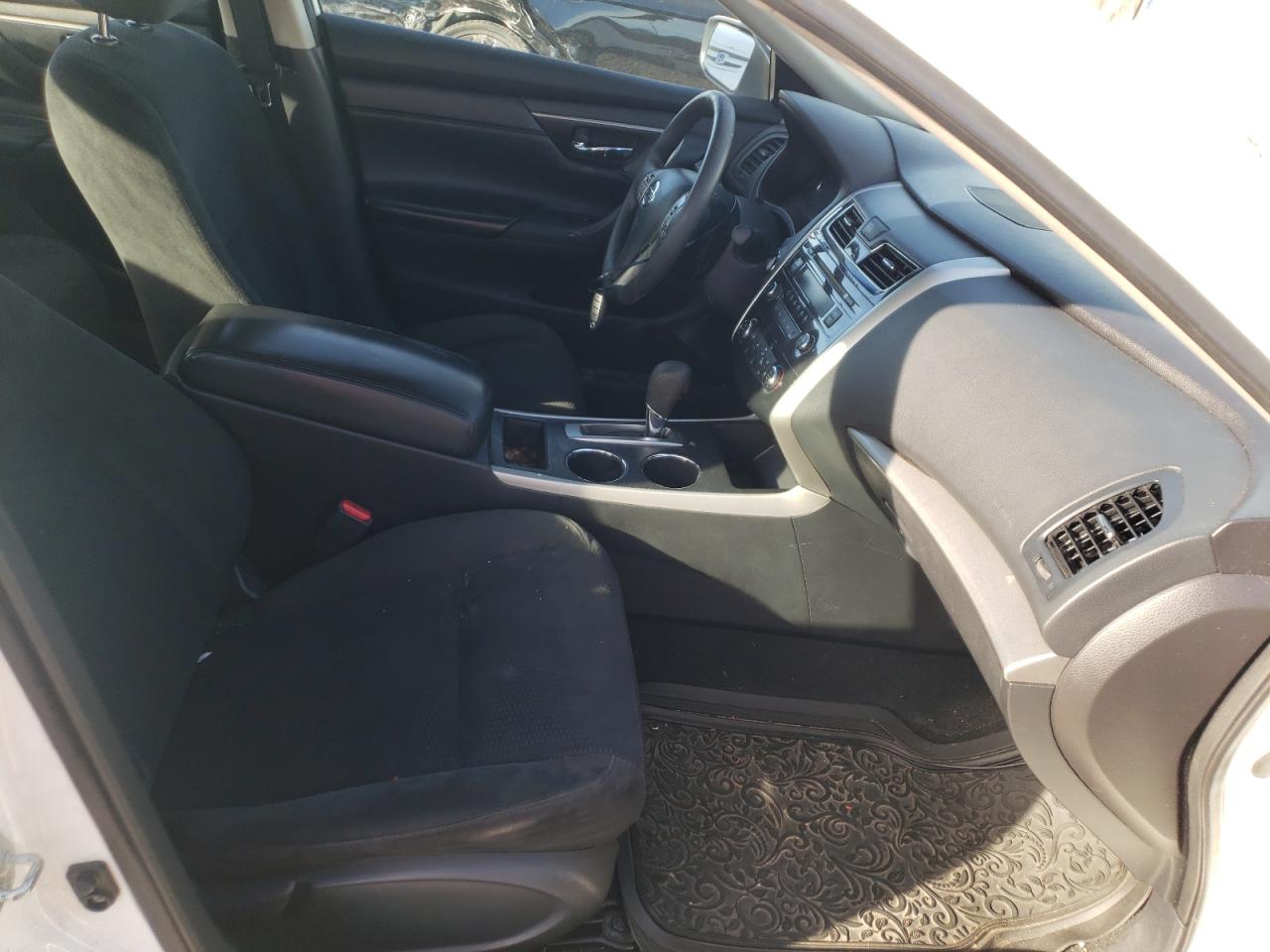 Photo 5 from auction – 2015 NISSAN ALTIMA 2.5 with VIN 1N4AL3AP4FC275604
