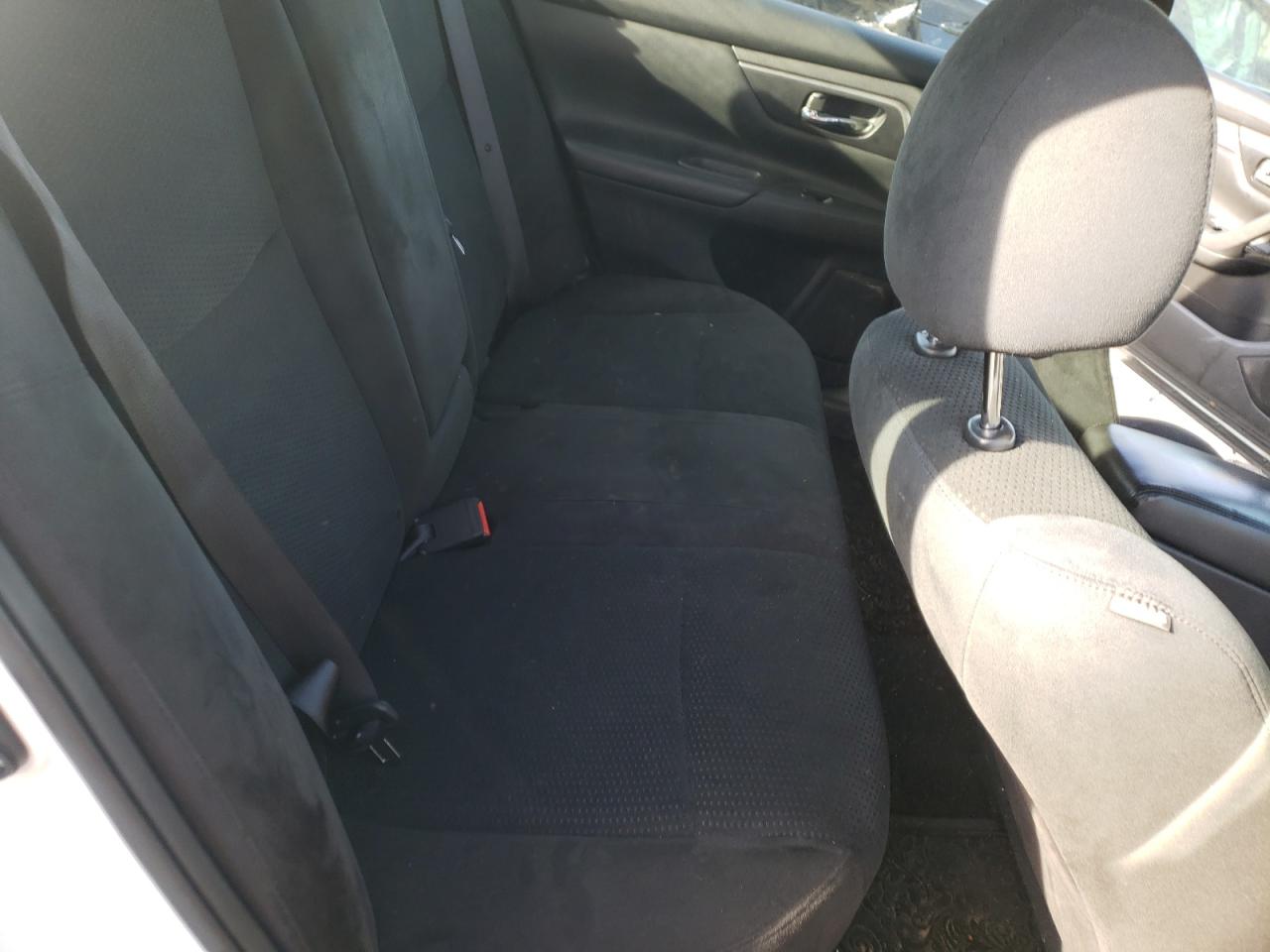 Photo 6 from auction – 2015 NISSAN ALTIMA 2.5 with VIN 1N4AL3AP4FC275604