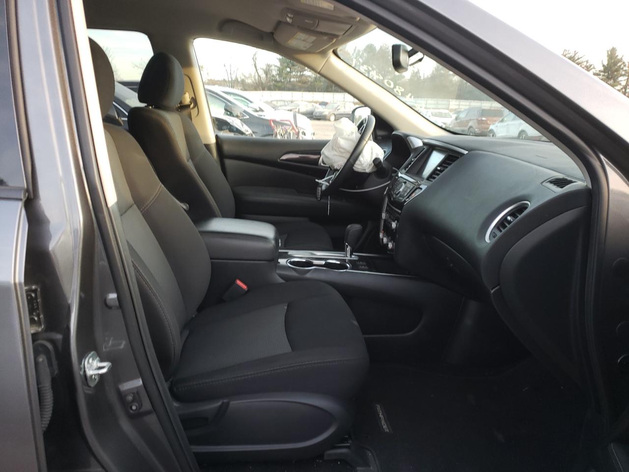 Photo 5 from auction – 2019 NISSAN PATHFINDER with VIN 5N1DR2MN0KC580775
