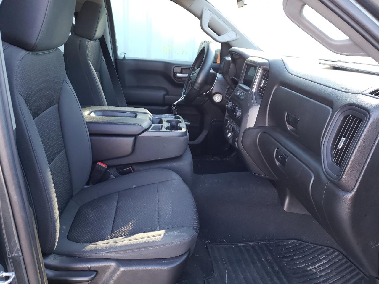 Photo 5 from auction – 2021 CHEVROLET SILVERADO with VIN 1GCPWBEH6MZ159601