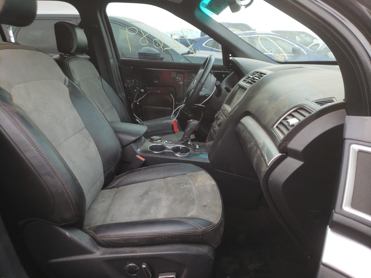 Photo 5 from auction – 2017 FORD EXPLORER X with VIN 1FM5K8D89HGA11642