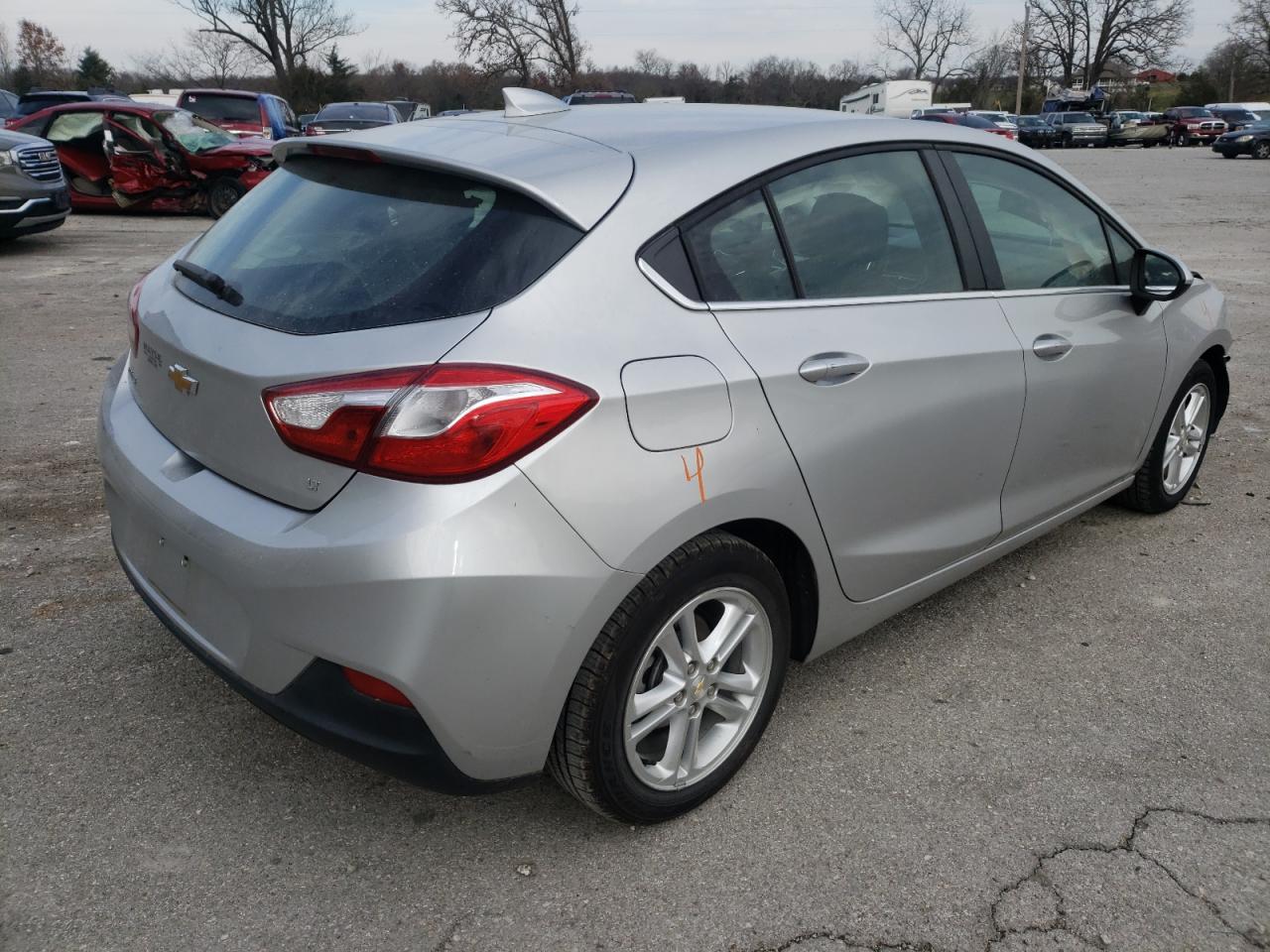 Photo 4 from auction – 2017 CHEVROLET CRUZE LT with VIN 3G1BE6SM2HS594004