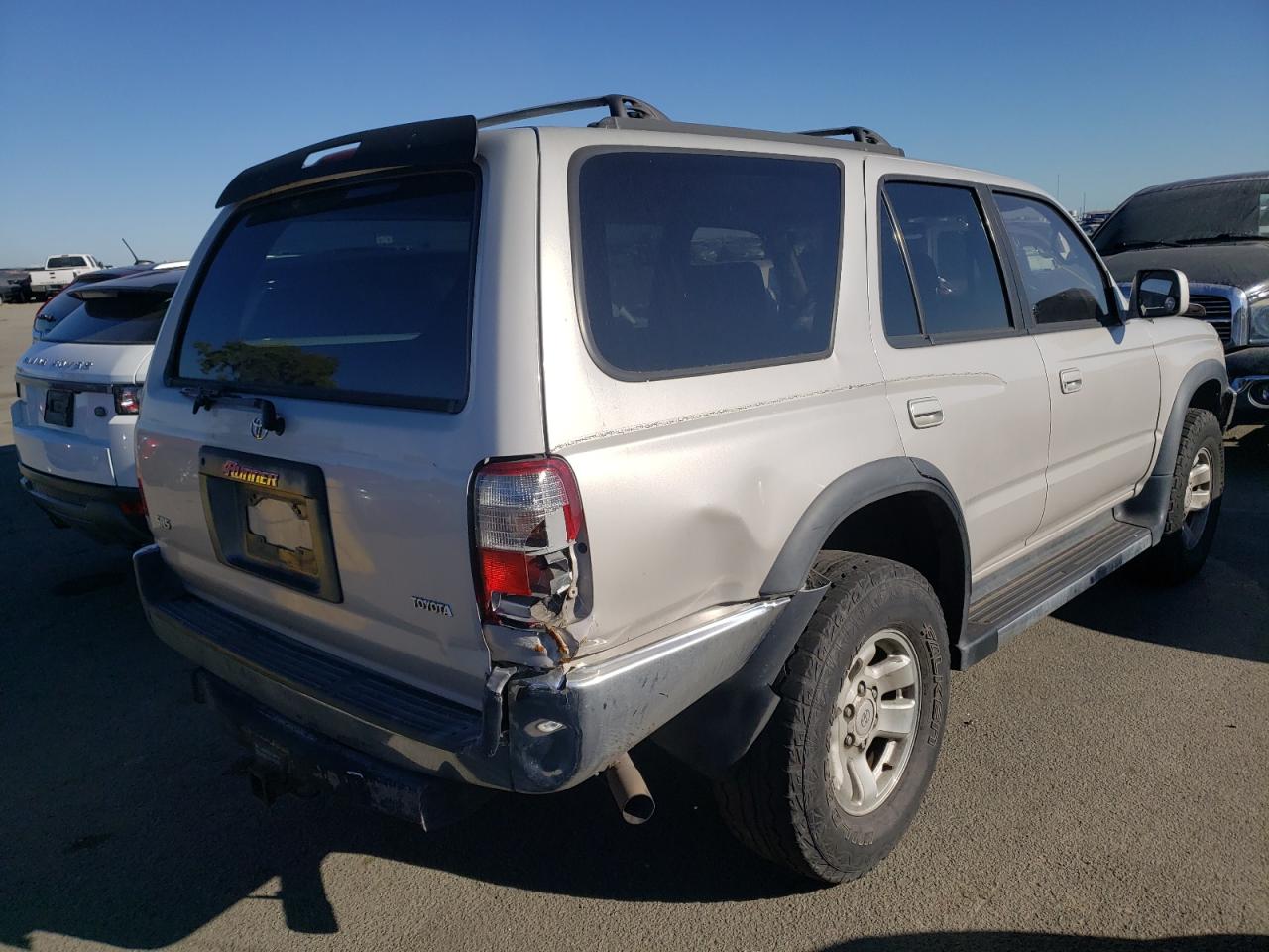 Photo 4 from auction – 1998 TOYOTA 4RUNNER SR with VIN JT3HN86RXW0178102