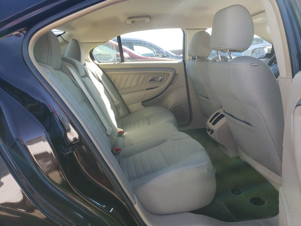 Photo 6 from auction – 2014 FORD TAURUS SE with VIN 1FAHP2D80EG115891