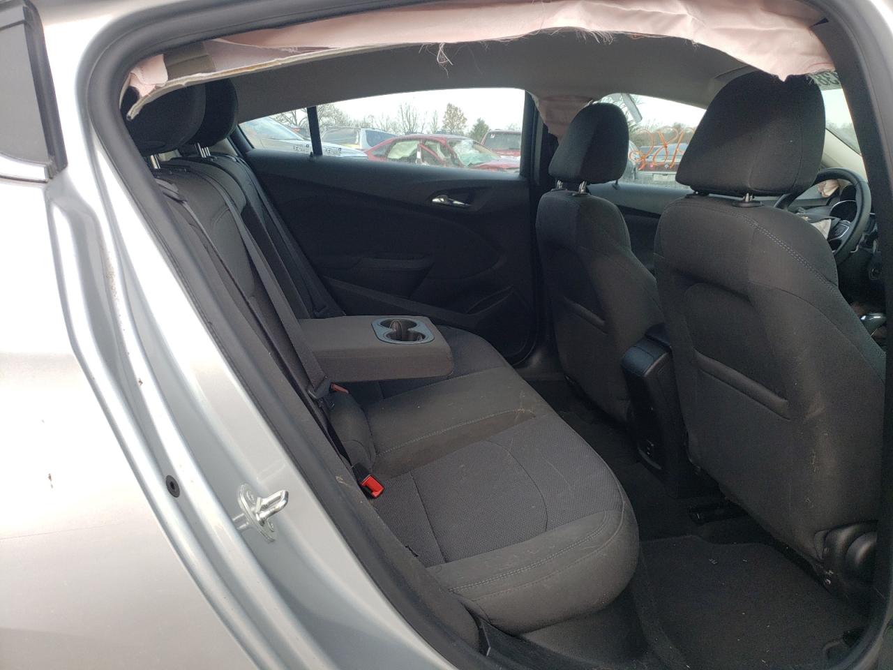 Photo 6 from auction – 2017 CHEVROLET CRUZE LT with VIN 3G1BE6SM2HS594004
