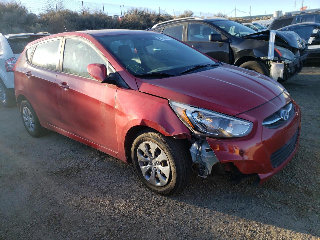 HYUNDAI ACCENT SE 2017 with VIN KMHCT5AEXHU300401 - Photo from auction