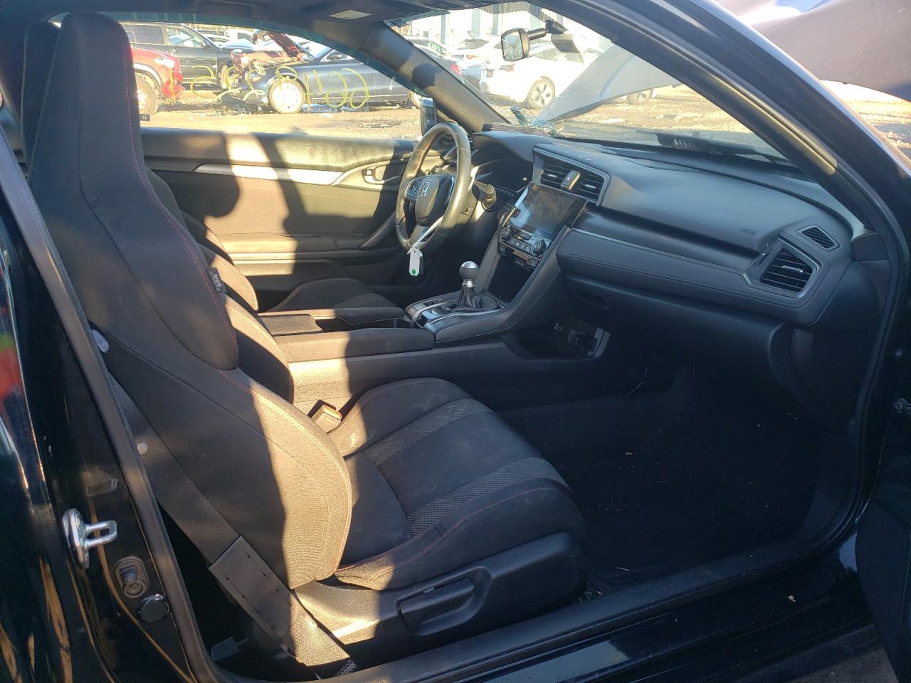 Photo 5 from auction – 2018 HONDA CIVIC SI with VIN 2HGFC3A54JH754059
