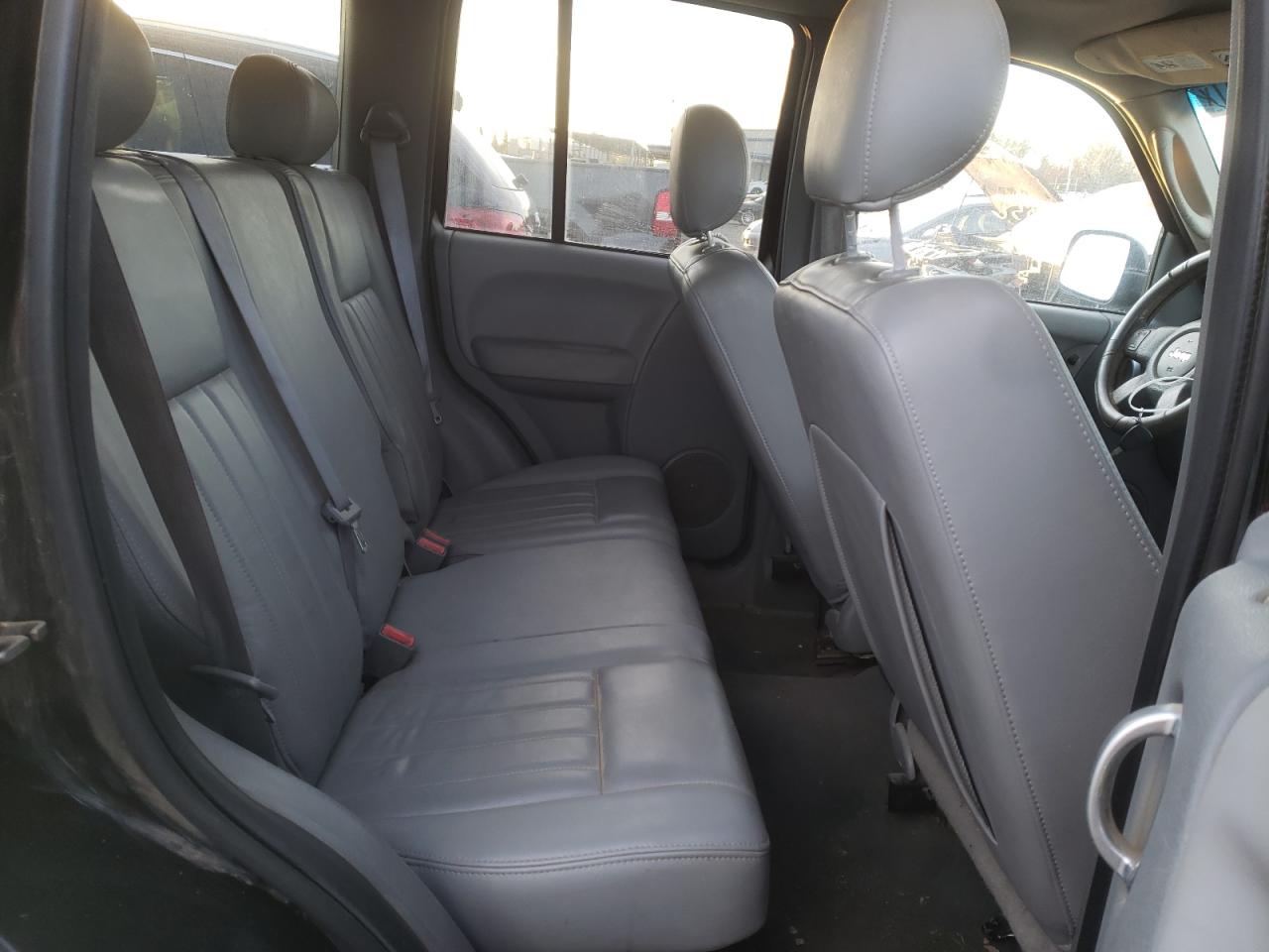 Photo 6 from auction – 2006 JEEP LIBERTY RE with VIN 1J4GL38K16W133685
