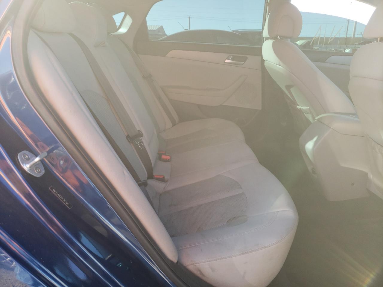 Photo 6 from auction – 2016 HYUNDAI SONATA SE with VIN 5NPE24AF7GH302361