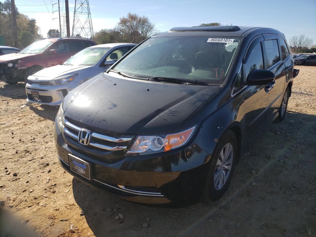 Photo 2 from auction – 2017 HONDA ODYSSEY EX with VIN 5FNRL5H64HB018860
