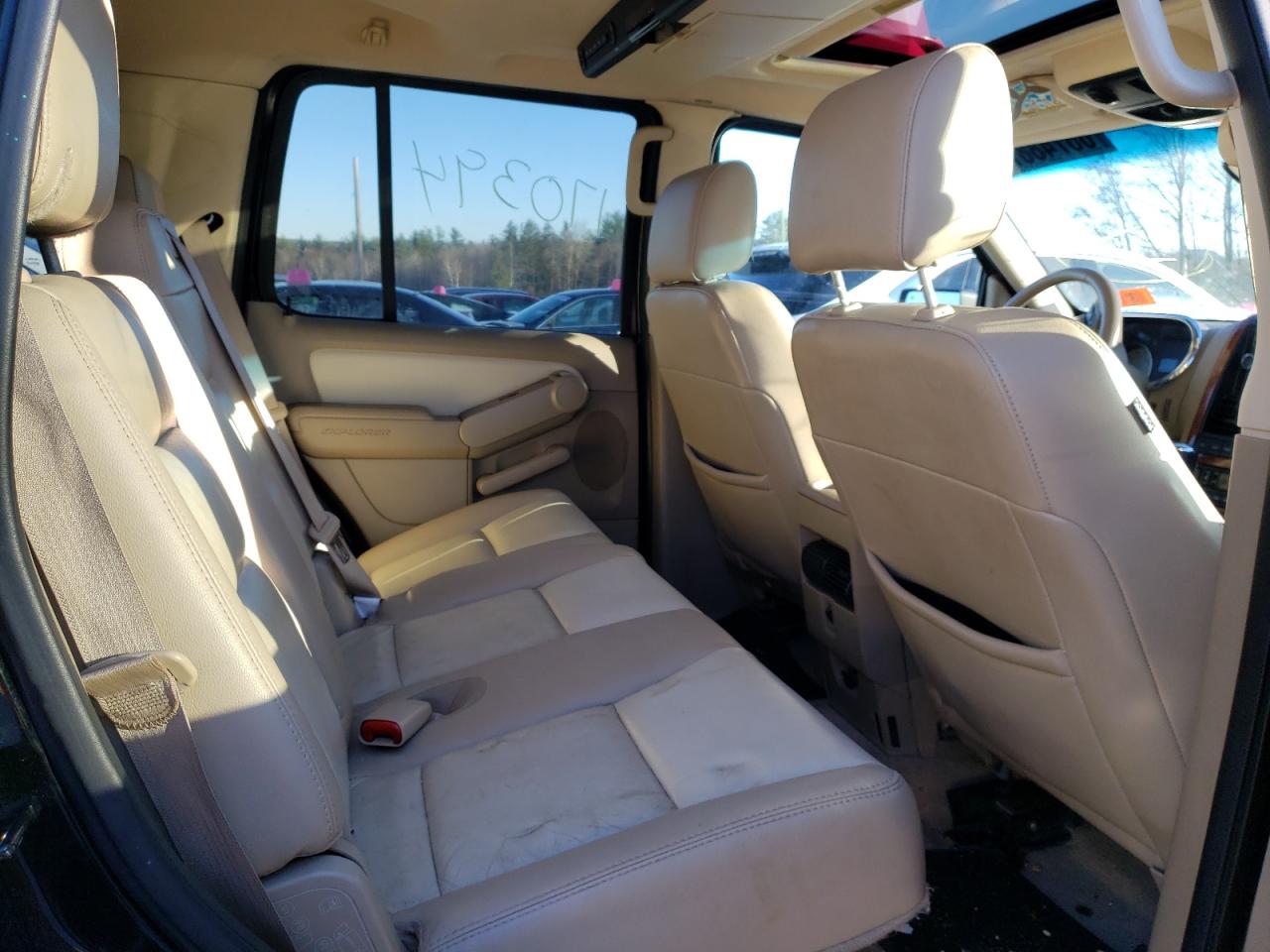 Photo 6 from auction – 2008 FORD EXPLORER with VIN 1FMEU74E38UA83111
