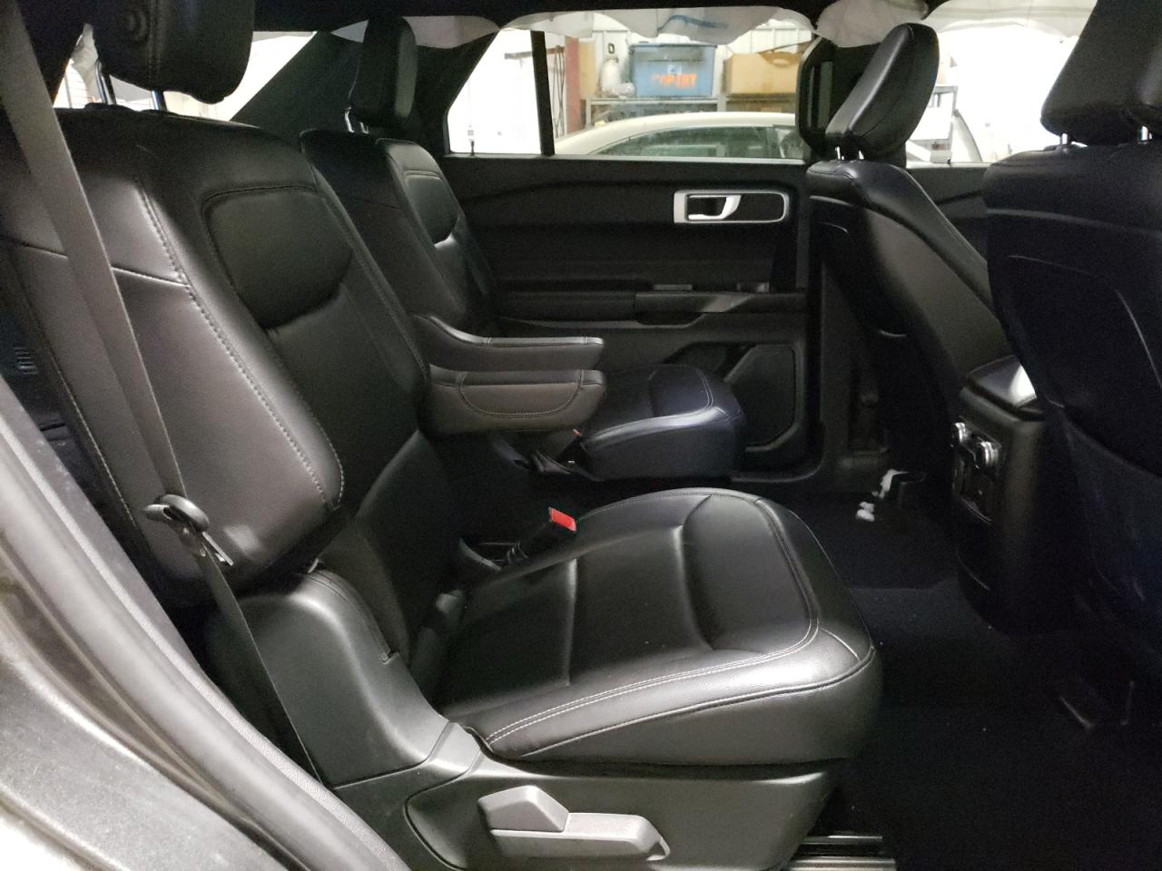 Photo 6 from auction – 2020 FORD EXPLORER X with VIN 1FMSK7DH9LGA88906