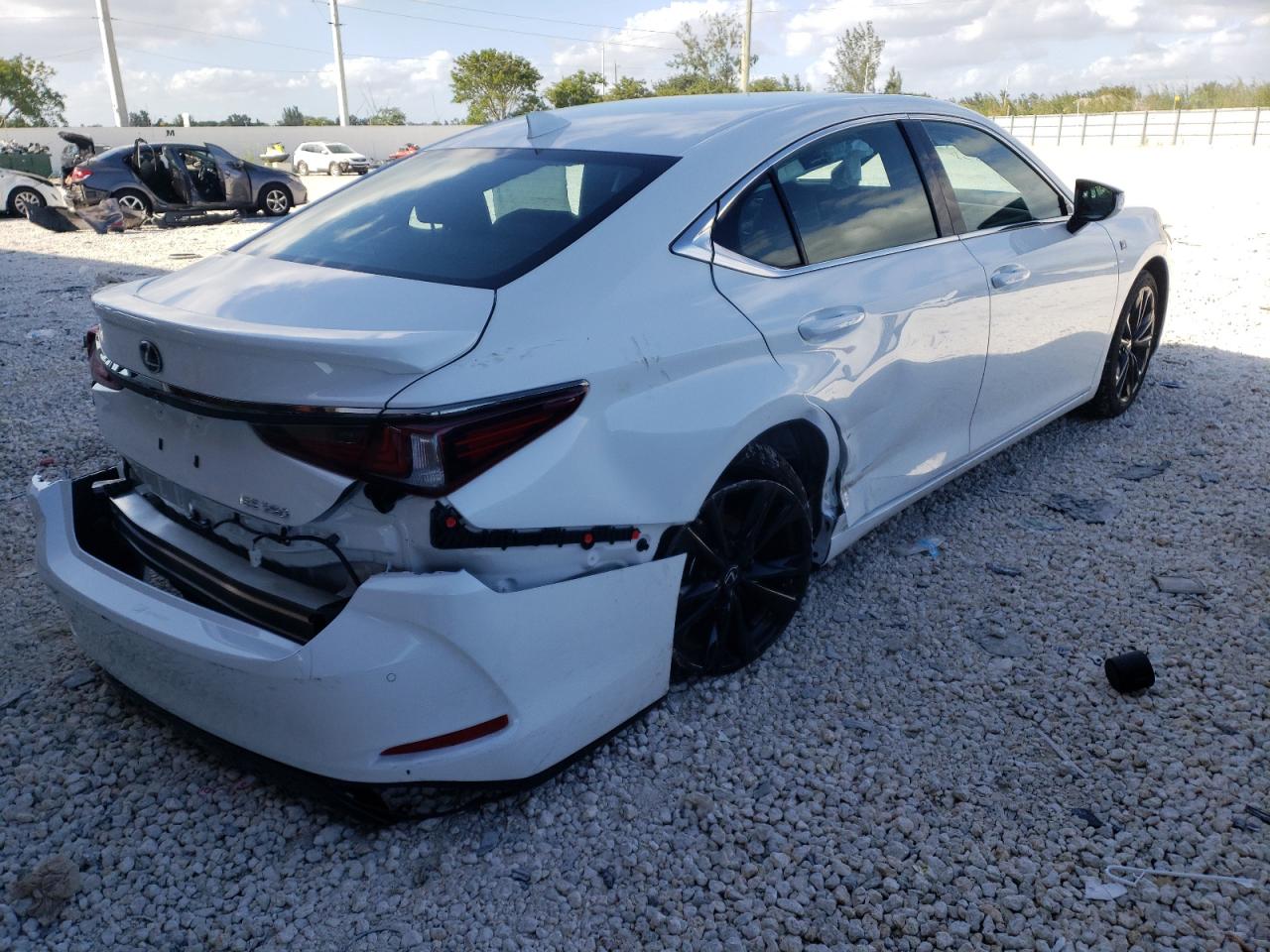 Photo 4 from auction – 2022 LEXUS ES 350 with VIN 58AGZ1B12NU115185