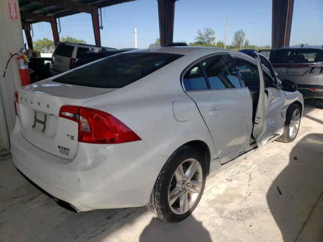 Photo 4 from auction – 2015 VOLVO S60 PREMIE with VIN YV140MFC3F1318654