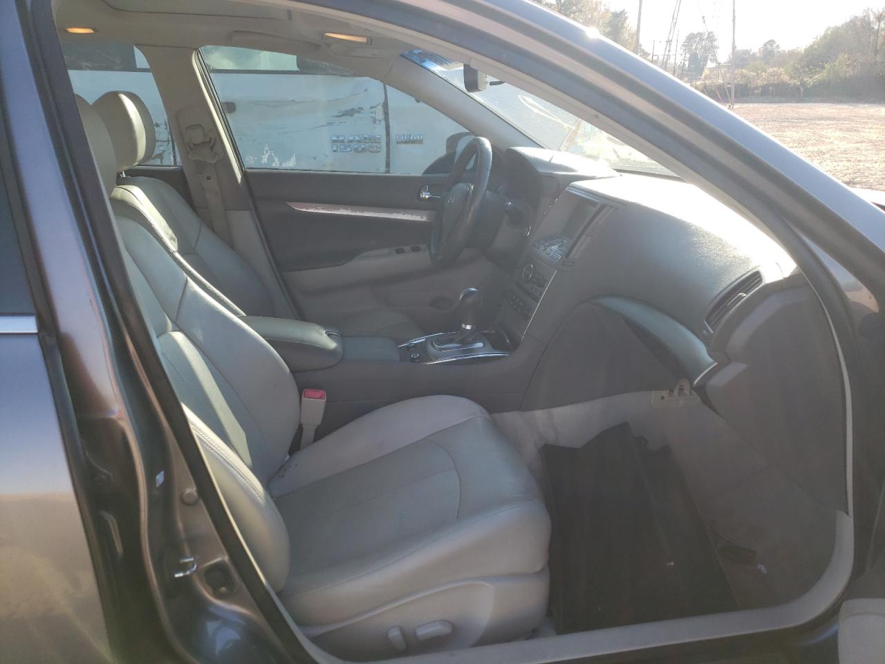 Photo 5 from auction – 2010 INFINITI G37 BASE with VIN JN1CV6AP4AM406034