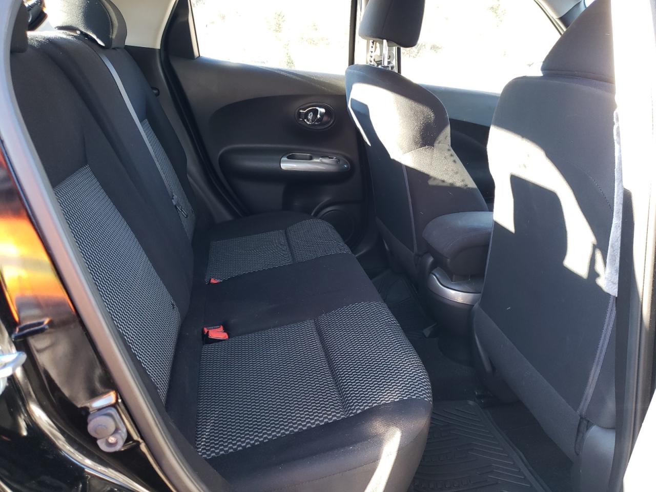 Photo 6 from auction – 2016 NISSAN JUKE S with VIN JN8AF5MR3GT607077