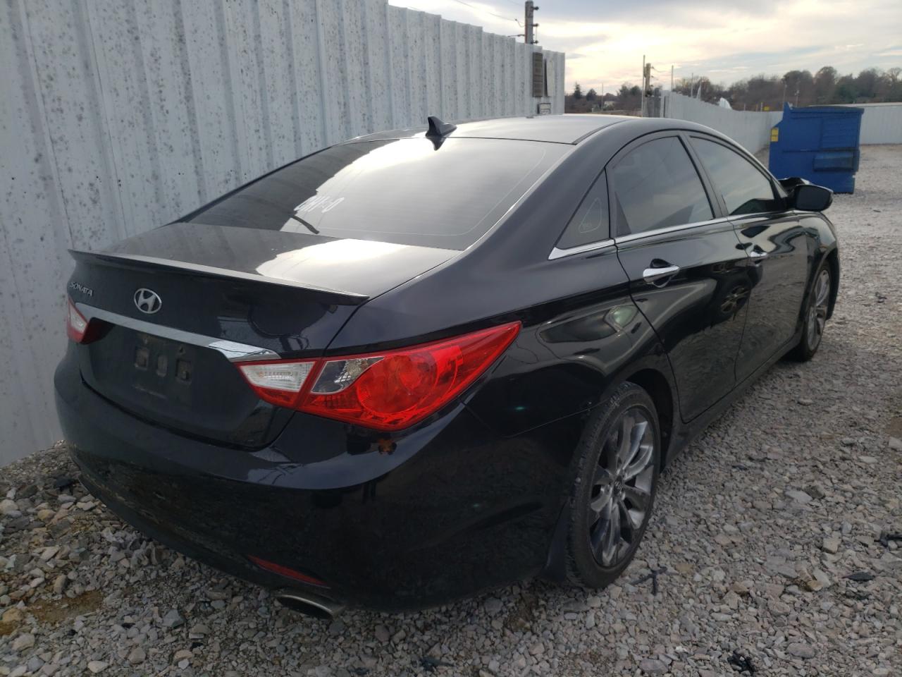 Foto 4 de la subasta – 2011 HYUNDAI SONATA SE con VIN 5NPEC4AC7BH293902